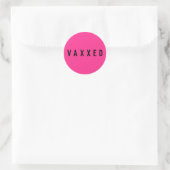 Vaxxed | Covid-19 Impfstoff Neon Pink Runder Aufkleber (Tasche)