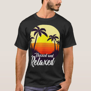 Vaxxed und entspannt Sommerferien Beach Palme Tree T-Shirt