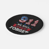 Vector 911 werden wir nie vergessen Shirt Pappteller (Schrägansicht)