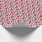 Vector Red Strawberry and Heart Geschenkpapier (Ecke)