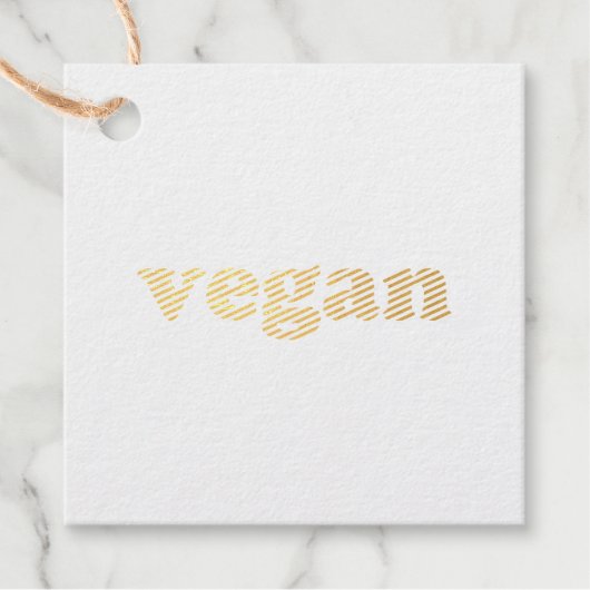 "vegane" grüne Buchstaben, weißer Hintergrund Geschenkanhänger (Vorderseite)