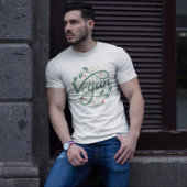 Vegane kreative Typografie mit grünen Blätter T-Shirt