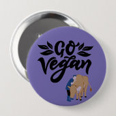 Vegane Person umarmt Kuh Button (Vorne & Hinten)