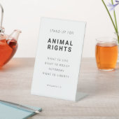 Vegane Tierrechte - Minimale Typografie Sockelschild (In SItu)