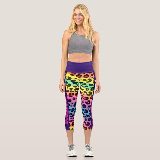 Veganer, lebendiger Regenbogendruck Capri Leggings (Vorderseite)