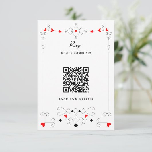 Vegas Cupid's Hearts and Diamonds Wedding QR Code RSVP Karte (Stehend Vorderseite)
