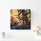 Vegetation bei Sonnenuntergang Quadratische Wanduhr (Zuhause)