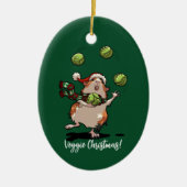 Veggie Weihnachten! Guinea Pig Juggling Sprouts Keramik Ornament (Vorne)