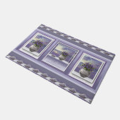 Veilchen in einem Mondglas Fußmatte (Schrägansicht)