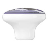 Veilchen in einem Mondglas Keramikknauf (Seitenansicht)