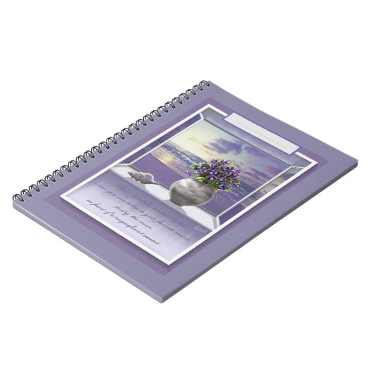 Veilchen in einem Mondglas Notizblock (Linke Seite)