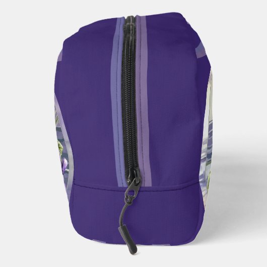 Veilchen in einem Mondglas Waschbeutel (Rechts)