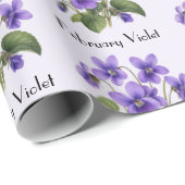 Veilchenblüten im Februar Geschenkpapier (Rolleneckpunkt)