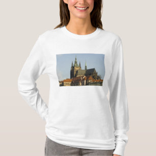 Veitsdom und Prager Burg, einer der T-Shirt