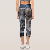 Velantra – Sleek & Supportive High-Waist Capris (Rückseite)