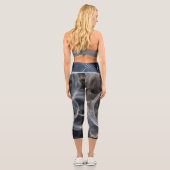 Velantra – Sleek & Supportive High-Waist Capris (Rückseite)