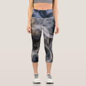 Velantra – Sleek & Supportive High-Waist Capris (Vorderseite)