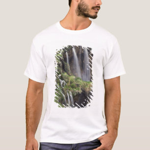 Veliki Slap (Wasserfall) Plitvice Lakes National T-Shirt