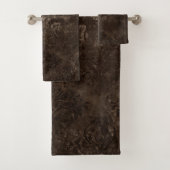 Velvety Bronze Damask | Brown Baroque Grunge Badhandtuch Set (Insitu)