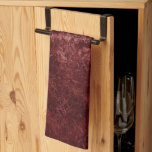Velvety Henna Damask | Red Distressed Grunge Geschirrtuch<br><div class="desc">90er Grunge, ganz erwachsen! Edler und dramatischer, gotisch inspiriert dunkelsamtiger Barockdamast in tiefer Farbenpalette schafft eine opulente, Vintag zerkleinerte Samtstruktur. Aus der luxuriösen und raffinierten Kollektion "Moody Jewel Tones" verleiht dieses moderne Mischmedium unisex (und dennoch feminin) abstrakten Effekt einen vollkommenen Pop duskischer, gedämpfter und schlichter Farbe. #jeweltones Um Produkte oder...</div>