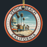 Venedig Beach California Keramik Ornament<br><div class="desc">Venice Beach in einem Vektor Art Stil. Venice Beach, Kalifornien, ist ein berühmtes Ziel im Süden Kaliforniens, das für seine eklektische Promenade, die lebendige Straßenkunst und die lebendige Atmosphäre bekannt ist. Es liegt in Los Angeles und ist ein Zentrum der Kreativität und des Strandspass, das Besucher aus der ganzen Welt...</div>