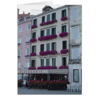 Venedig-Fenster-Blumen-Kasten-leere Karte