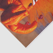 Venedig, Italien (IT) - orange Karnevals-Kostüm Seidenpapier (Ausschnitt)