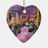 Venedig, Italien - Landschaftlicher Kanal und Vene Keramik Ornament (Rechts)