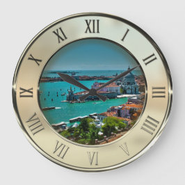 Venedig, Italien - Luftaufnahme Große Wanduhr