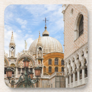 Venedig, Venetien, Italien - Vögel sind auf einer Getränkeuntersetzer