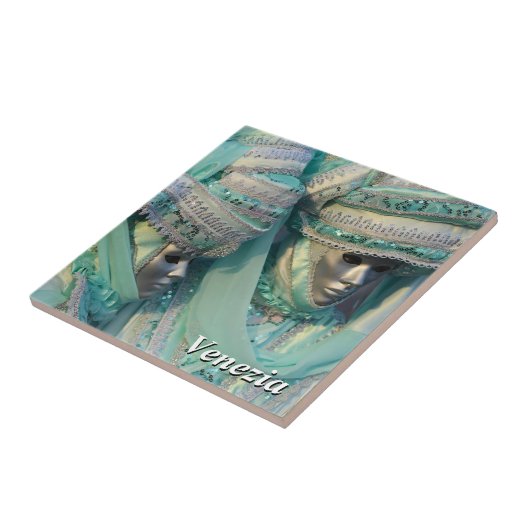 Venezianische Paare mit Karnevals-Kostümen Fliese (Seite)