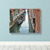 Venice Alley Leinwanddruck (Insitu (Holzboden))
