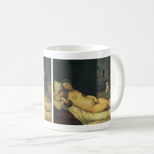 Venus von Urbino von Tizian, Renaissance Art Kaffeetasse (VorderseiteRechts)