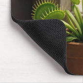 Venusfliegenfallen-Pflanze mit Fliegen Mousepad (Ecke)