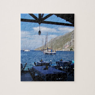 Verankert außerhalb des Taverna Puzzle