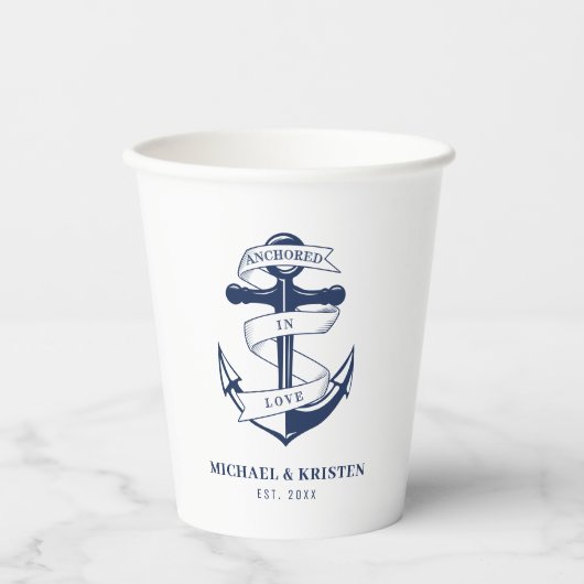 verankert in der Liebe Weißes Nautikanker Hochzeit Pappbecher (Vorderseite)