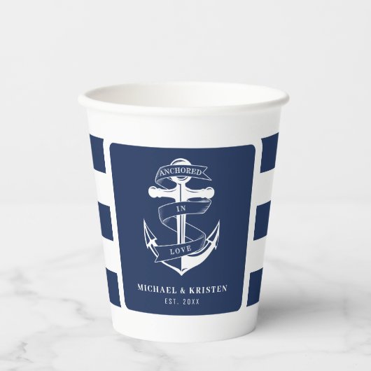 verankert in Liebe Nautical Blue Anchor Striping Pappbecher (Vorderseite)