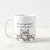Verärgerte Katze will Sie aus Bett heraus Kaffeetasse (Links)