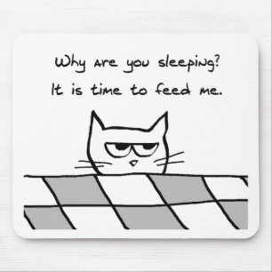 Verärgerte Katze will Sie aus Bett heraus Mousepad