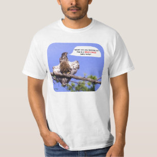 Verärgerter junger kahler Eadgle Foto-T - Shirt