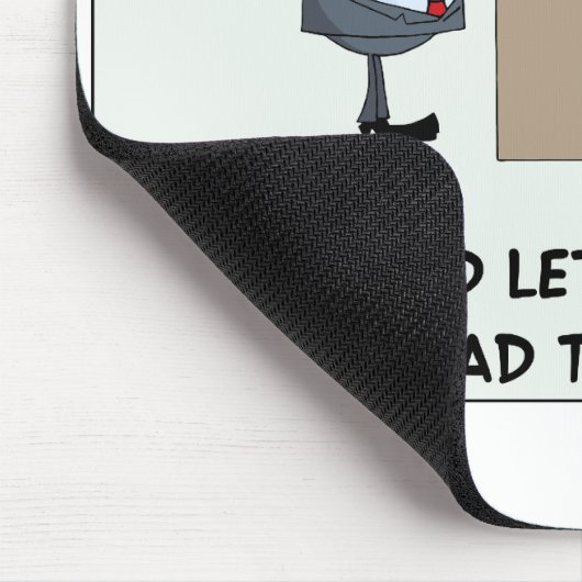 Verärgerter Programmierer schlägt Computer Mousepad (Ecke)