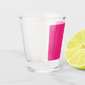 Verbessern Sie Ihr Design mit rosa Hintergrund Schnapsglas (Links)