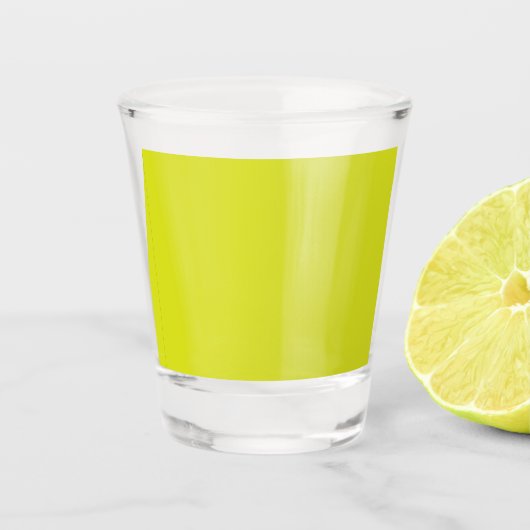 Verbessern Sie Ihr Website-Design mit einem gelben Schnapsglas (Vorderseite)