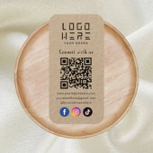 Verbindung mit dem QR-Code der Social Media in den Visitenkarte