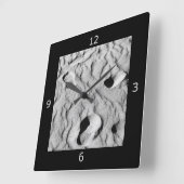 Verblassende Abdrücke und Erinnerungen Quadratische Wanduhr (Winkel)