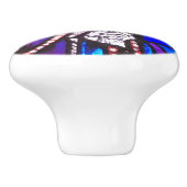 Verbleibendes Glasdesign mit religiöser Abbildung. Keramikknauf (Seitenansicht)