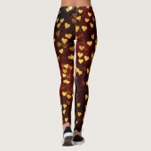 Verblendete Goldene Herzen im dunklen Hintergrund Leggings (Rückseite)