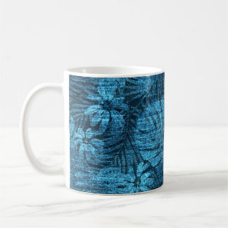 Verblichene Jeans mit tropischem Blätter-Muster Kaffeetasse