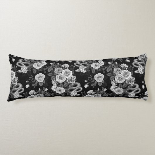 Verborgen in den Rose 3 Seitenschläferkissen (Vorderseite)