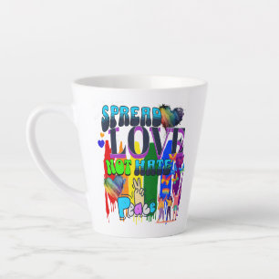 Verbreite Liebe, nicht Hass   LGBTQI+ Pride Milchtasse
